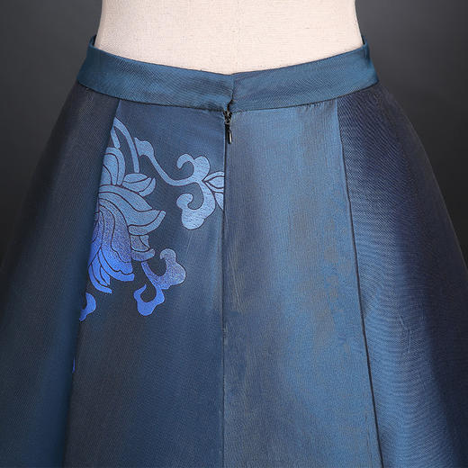 SAINTJOY/上久楷 宋锦时装裙 深蓝（勿拍 仅订制） SWW4055-1 商品图3