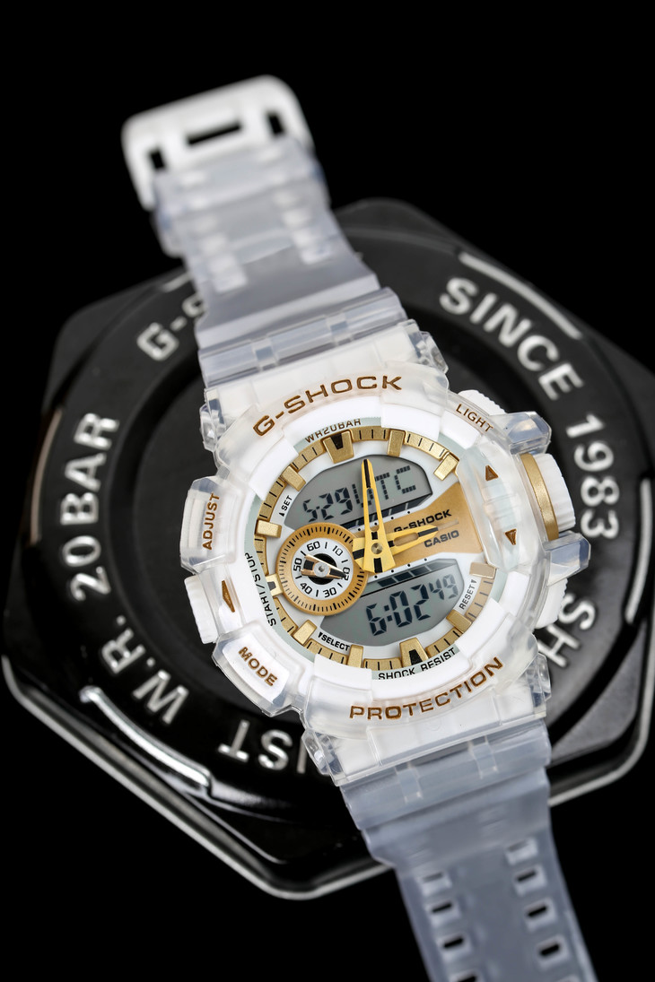 卡西欧casio透明款手表ga400