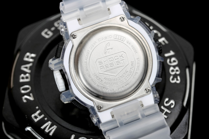 卡西欧casio透明款手表ga400