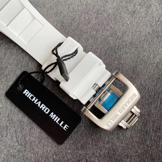 KV最新款“深邃绿”Richard Mille 理查德·米勒KV版本RM055 表圈和底盖采用纳米陶瓷复合材料，具有耐划伤性和抗变色性 商品图5
