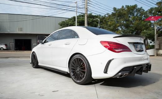 BENZ CLA W117 AMG Carbon Side 碳纤维侧裙 商品图0