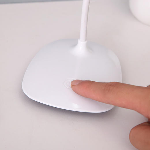 【三档护眼台灯】折叠创意调节触摸LED台灯 书桌小夜灯卧室学习阅读灯 商品图3