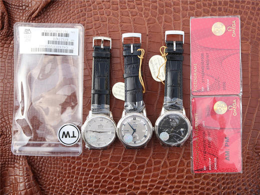 TW欧米茄碟飞多功能款424.13.40.21.02.003，搭载2824改装与正品Cal.2627一致的六位真动能9位小秒机芯．直径39.5mm 商品图2