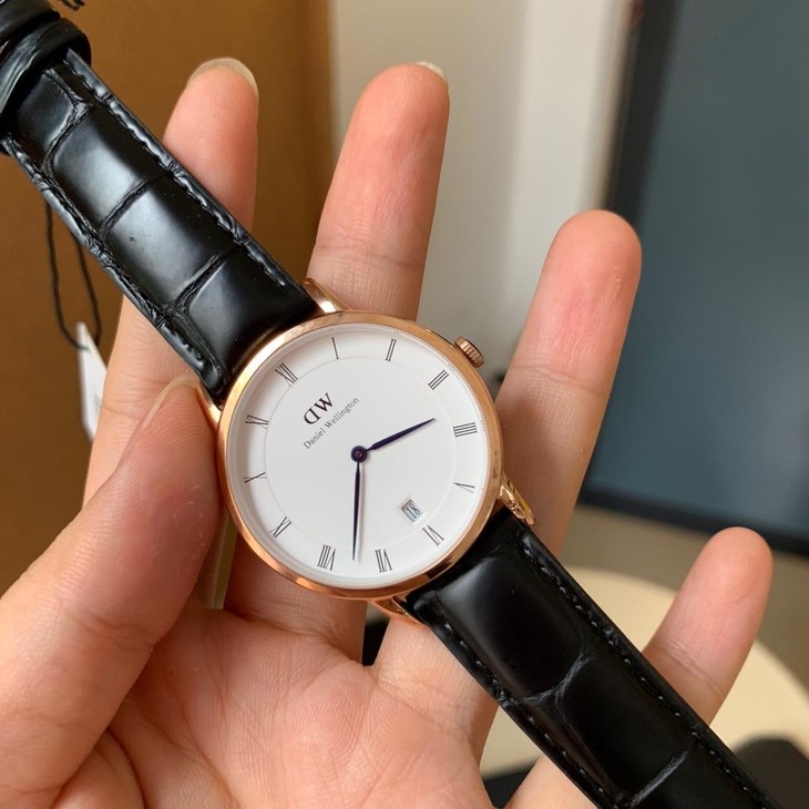 dw蓝针日历款石英手表