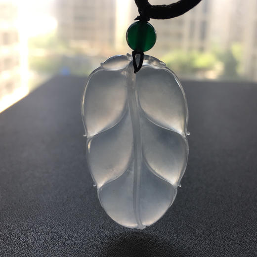 冰种翡翠大叶子 商品图8