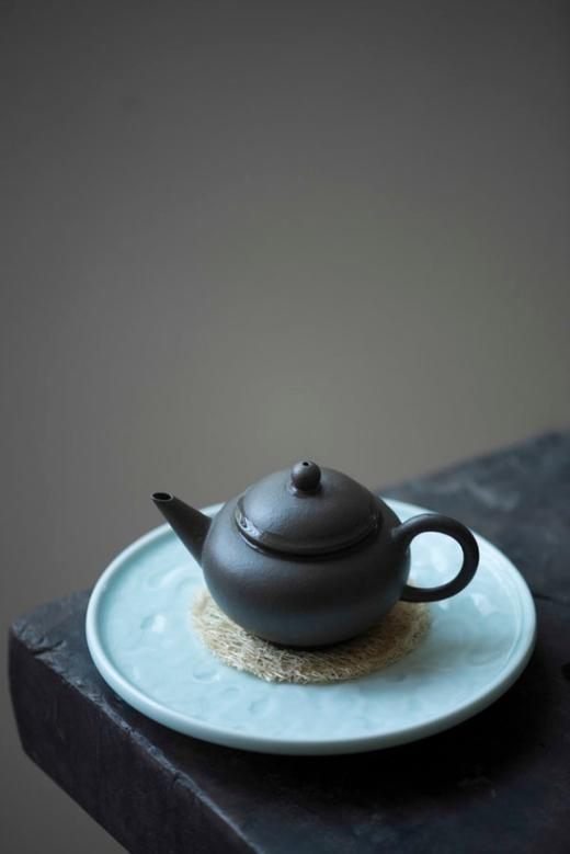 茶道配件-壶承-陶瓷圆形雕刻祥云壶承（2个起批，单拍不发货） 商品图2