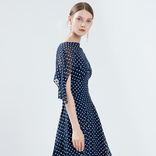 下架-EITIE爱特爱女装夏季斗篷两件套吊带式不规则波点连衣裙59076116 商品图1