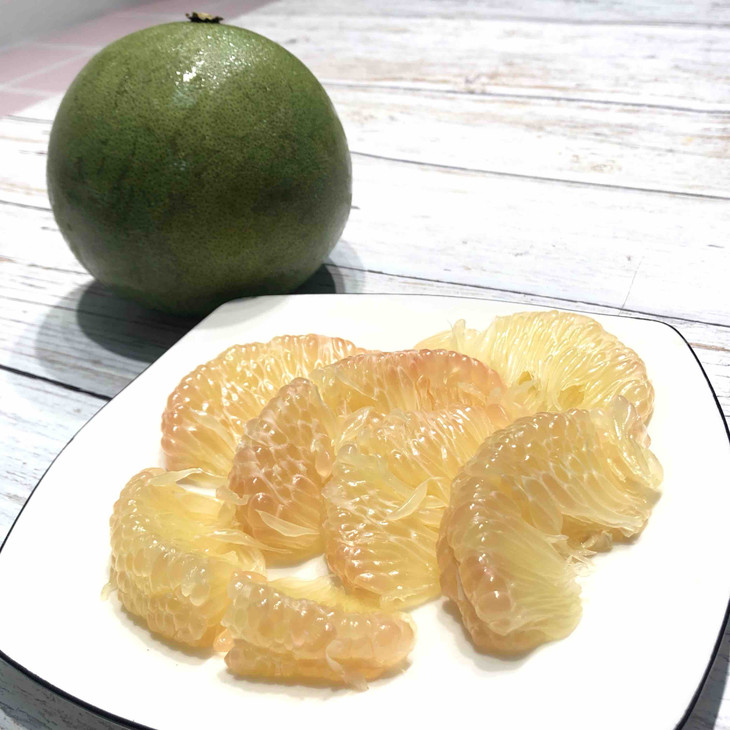 泰国mini丑柚1颗670g720g表皮花斑有籽肉质细嫩口感清甜多汁让你突然