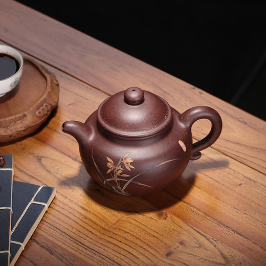 【莲子】 作者：  冯娟（制壶）  褚萍（泥绘）泥料：原矿紫泥 容量：300cc 商品图2