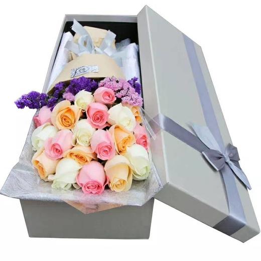 【浪漫之梦】19朵三色玫瑰精品花盒 商品图0