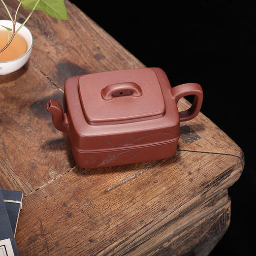 【四方线圆】作者：袁徳波  泥料:紫泥  容量：270cc 商品图3