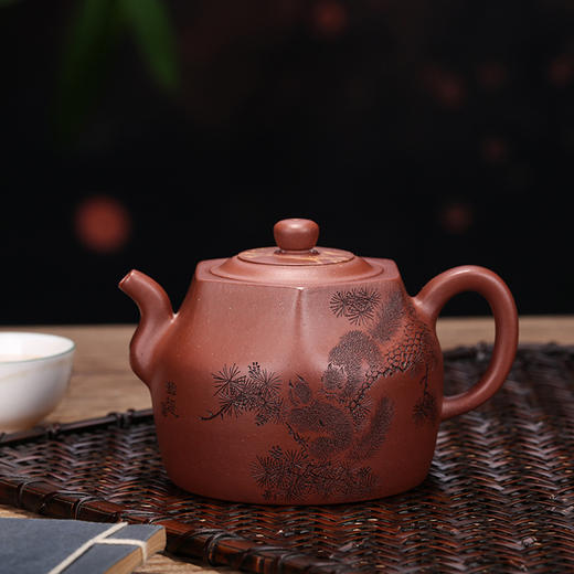 【锦玉六方】 泥料：原矿紫泥  容量：300cc  作者：高潮龙（工艺美术师） 商品图0