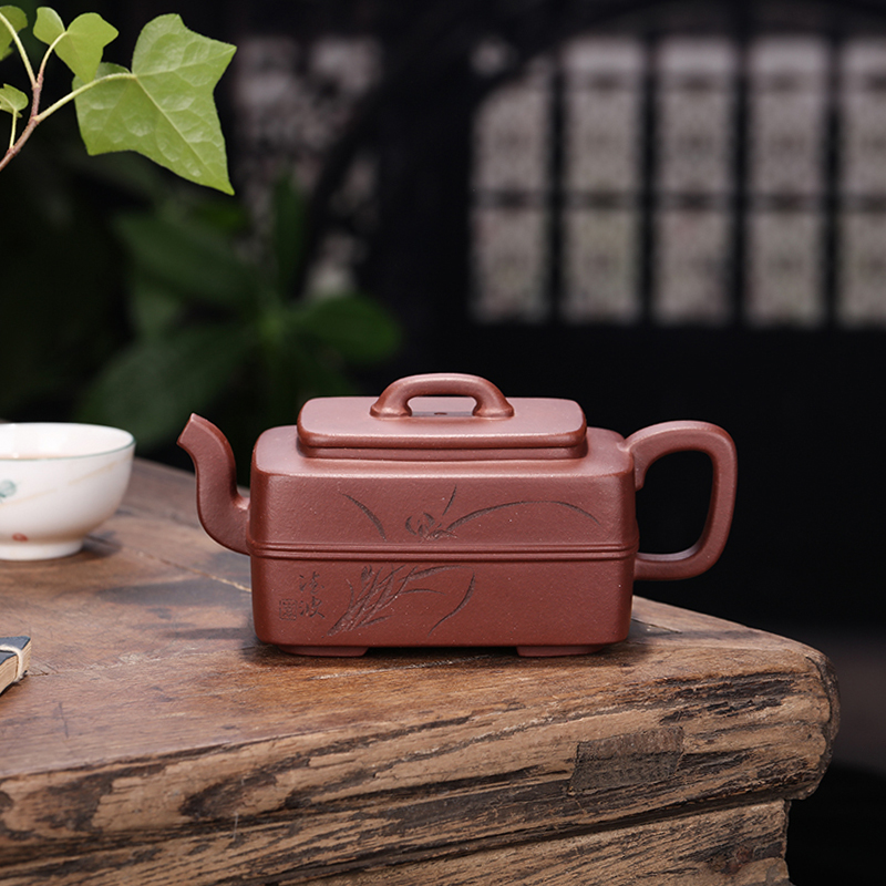 【四方线圆】作者：袁徳波  泥料:紫泥  容量：270cc