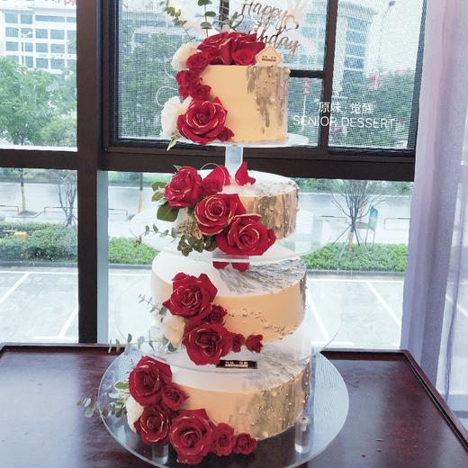 四层鲜花蛋糕
