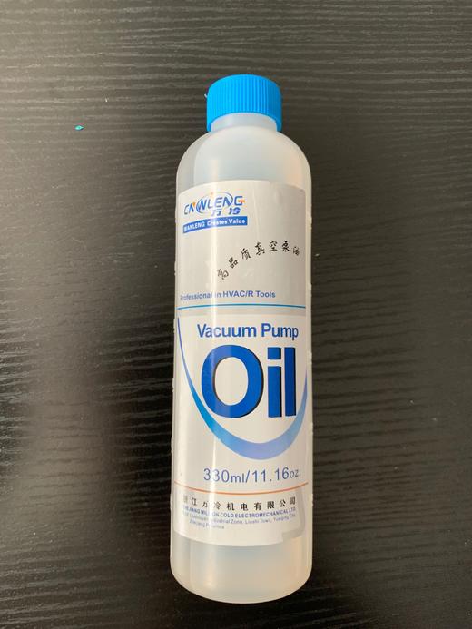 万冷真空泵油 330ML 70件瓶/件 商品代码12007 商品图0