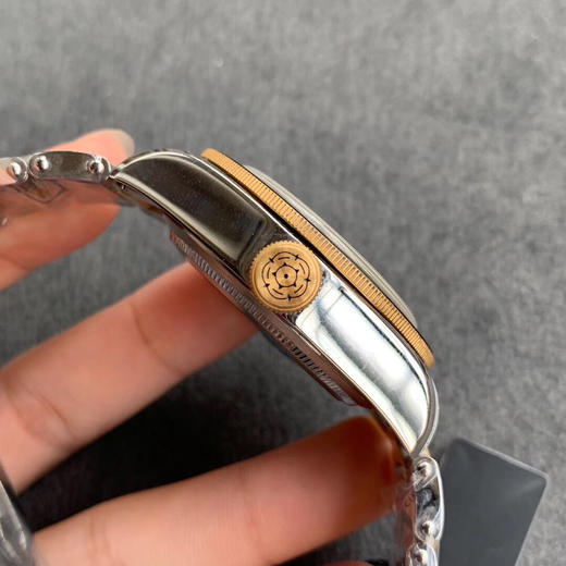 ZF出品 新款间金帝舵 启承系列巴塞尔新品 
【表壳】腕表直径41mm。棱角分明，阳刚大气。从使用CNC数控机床切割铸胚到成形 商品图3