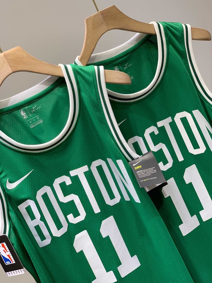 点此购买欧文11号速干吸汗冰丝网眼绿色背心球衣左122280