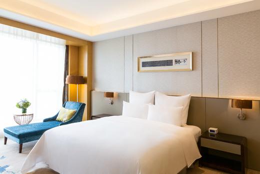 ★周末不加价★ ¥699起/2间夜 住雅高旗下法式亲子酒店【常熟理文铂尔曼酒店】享高级房，自助早餐，自带室内外儿童乐园！另有自助晚餐/下午茶套餐可选！有效期至2026年3月30日 商品图2