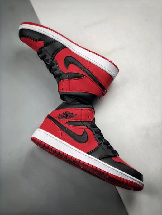 男女鞋 耐克乔1air jordan 1 mid 小禁穿配色板鞋 aj1 中帮