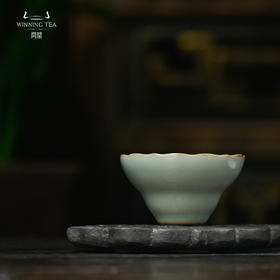 问鼎汝瓷天青老款花口杯