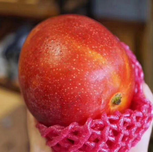 爱文芒，超高颜值，超赞口感，味道浓郁 口感香甜，肉厚核薄，水分超足，唯一一款没有纤维的芒果，非常好吃 商品图6