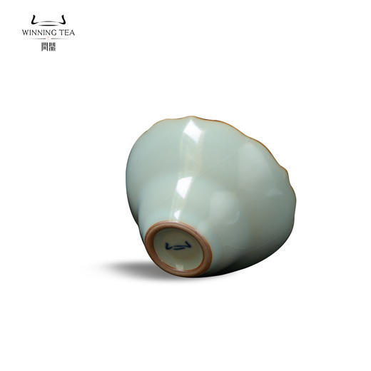 问鼎汝瓷天青老款花口杯 商品图4