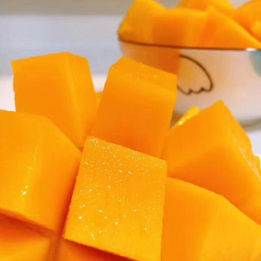 爱文芒，超高颜值，超赞口感，味道浓郁 口感香甜，肉厚核薄，水分超足，唯一一款没有纤维的芒果，非常好吃 商品图7