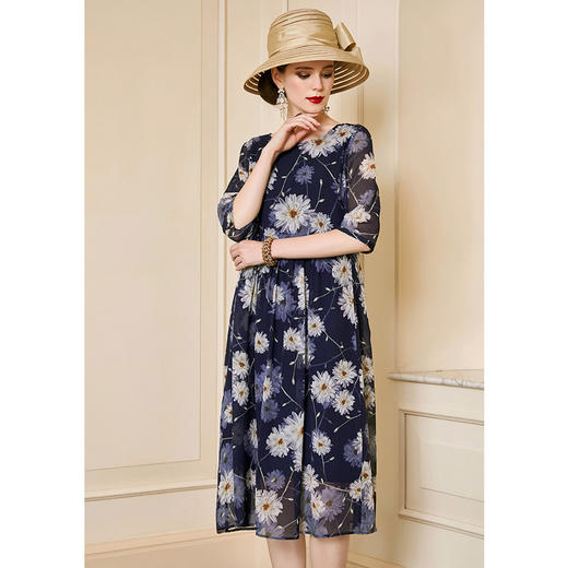 丁摩 夏季新款中袖桑蚕丝连衣裙宽松大码桑蚕丝A字裙YZ19-121-DA499 商品图9