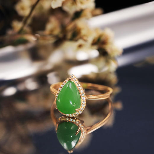 18K玫瑰金和田玉（碧玉）满钻戒指--珍爱  / 小水滴7*10mm / 苹果绿（戒圈请备注留言） 商品图2