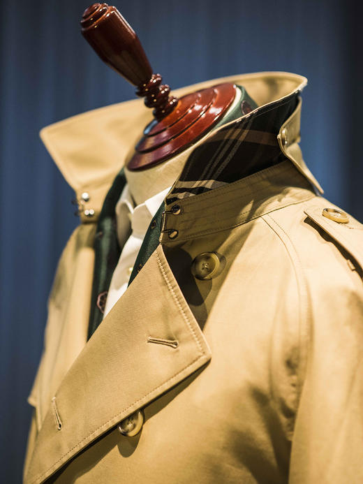 Westminster 插肩袖款日本防渗雨嘎巴甸卡其色战壕风衣 商品图10