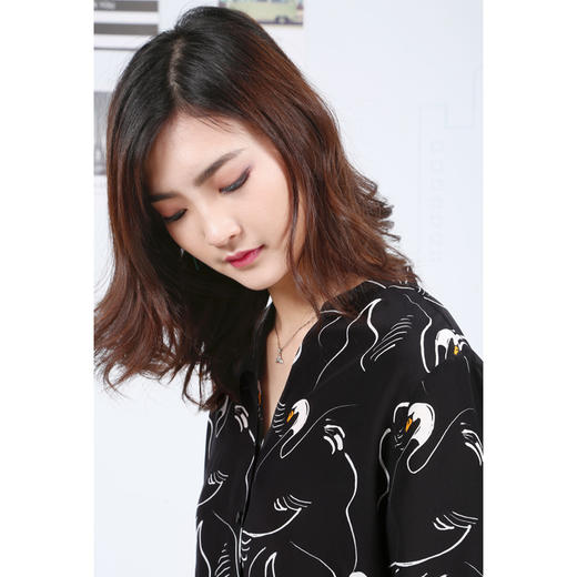 丁摩 白天鹅印花真丝衬衫长袖桑蚕丝碎花上衣19-021-DS399 商品图4