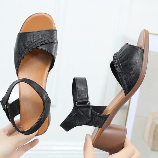 夏款真皮女式头层牛皮粗跟凉鞋(货号 zy2002-5)