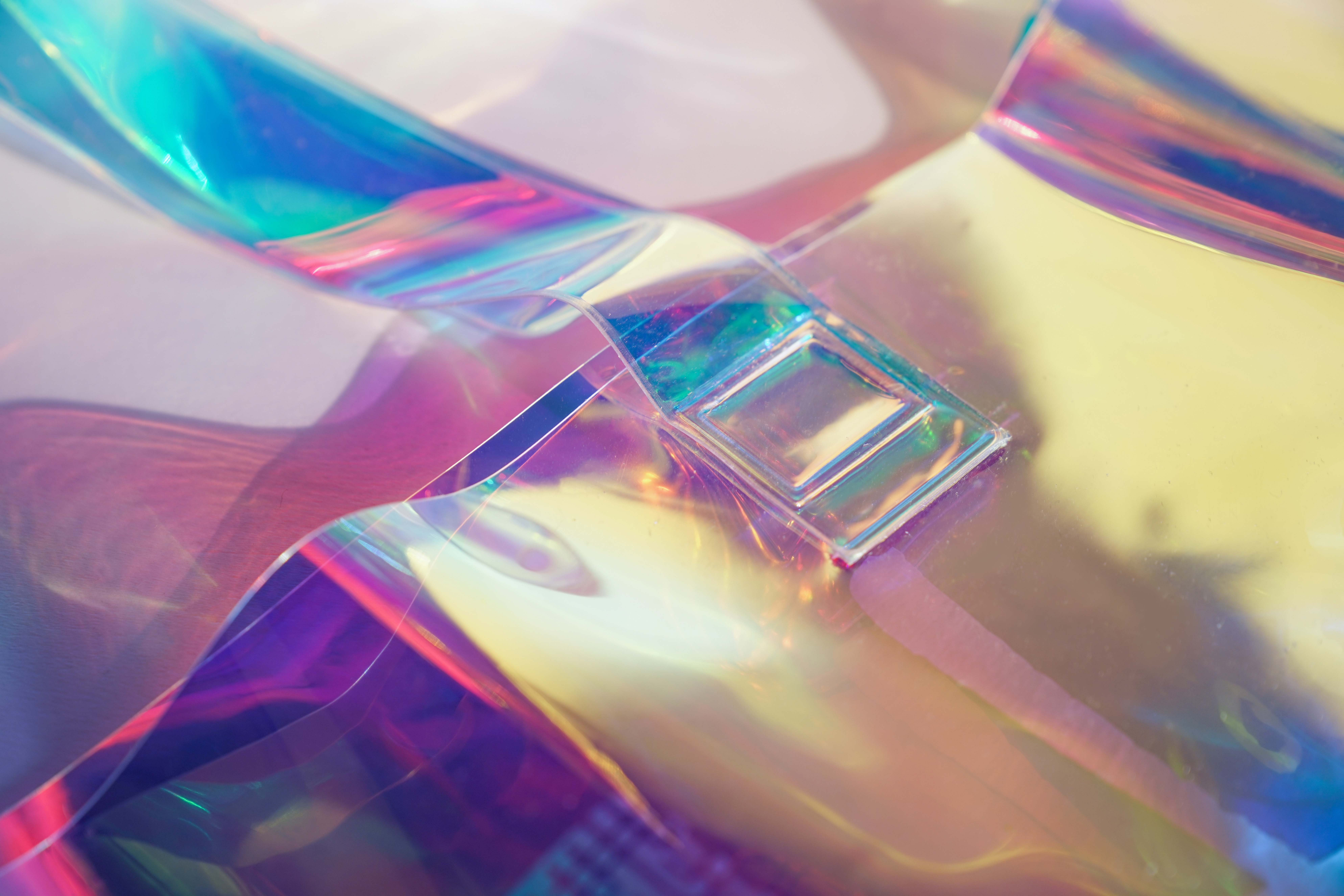 美物艺心镭射包