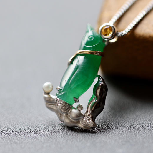 冰种阳绿翡翠企鹅18k白金钻石镶嵌18k白金钻石镶嵌 商品图0