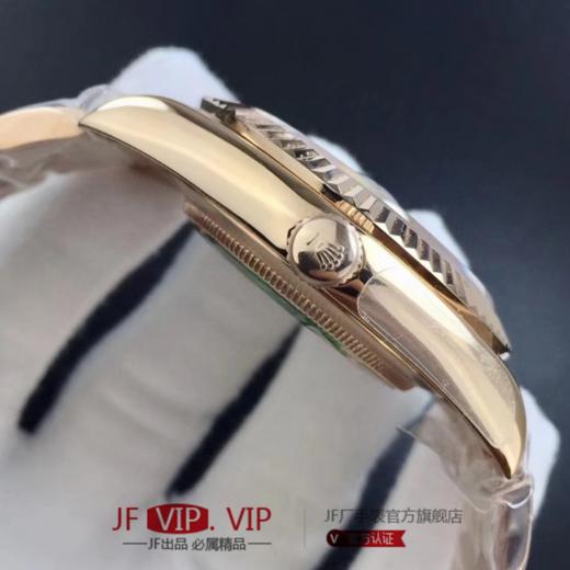 劳力士蚝式恒动SKY-DWELLER这款经典瞩目的腕表专为环球旅行人士而设计，不仅外观设计别开生面，而且是 精湛技术与简易操作的完美结合 商品图6