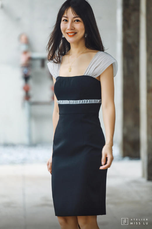 AtelierMissLu / Ashley-光泽黑拼纱肩部两穿连身裙 商品图8