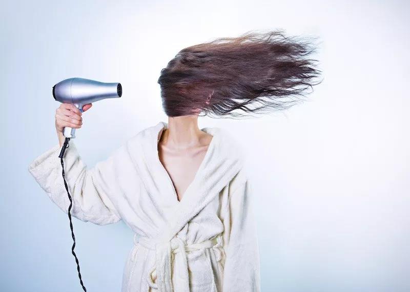 听说你掉头发严重到把下水道堵了！你需要一份护发清单