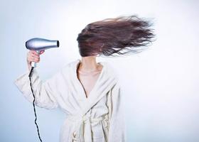 听说你掉头发严重到把下水道堵了！你需要一份护发清单