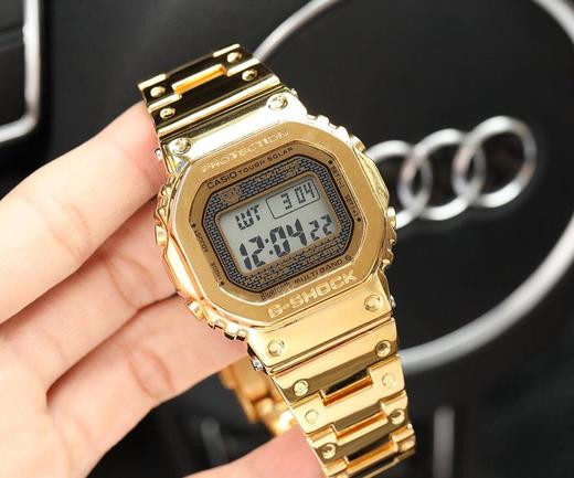 卡西欧抬手灯金属方块电波男表