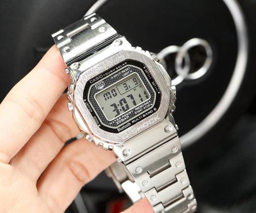 卡西欧抬手灯金属方块电波男表