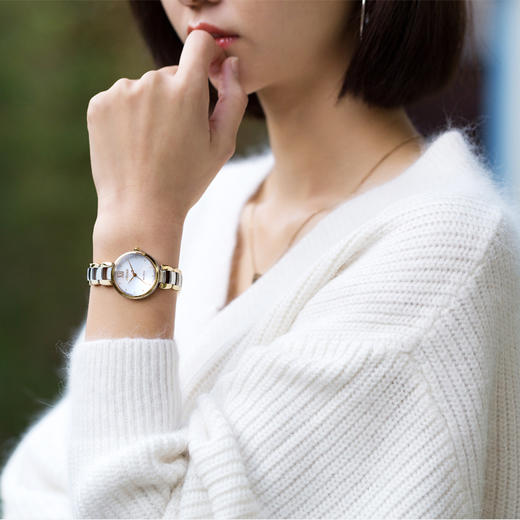 西铁城（CITIZEN）光动能女表钢带时尚款EM0534-80A 商品图8