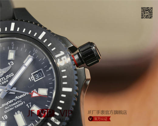 百年灵超级海洋，火热呈现。劲酷的钛合金外壳搭配烟煤色Military军用表带，尽显品牌的阳刚魅力，又带来轻盈舒适的便捷体验 商品图4