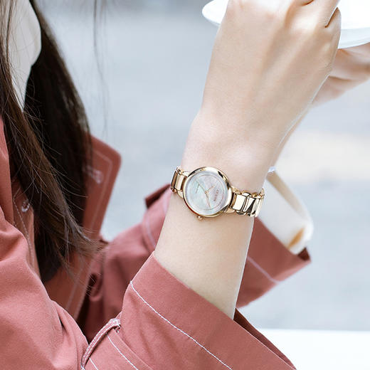 西铁城日本官方正品贝母盘玫瑰金色光动能女表EM0673-83D 商品图4