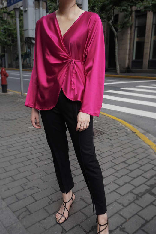 Viktoria Chan | Vilma Silk Wrap TOP  [真丝裹身上衣] 商品图1