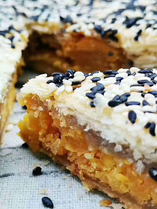 现做网红芝麻板栗蛋黄月饼 商品图2