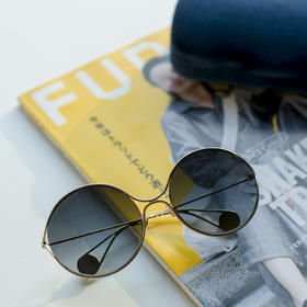 清仓  免税店骨折！ Gucci墨镜 珍珠镜框 GG0253sa-001 不退换