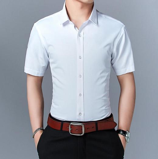 【男士衬衫】。夏季男式短袖衬衫男士衬衫韩版修身青年纯色衬衣大码男装 商品图0