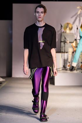 8ON8 黑色印花T恤 SS19-88-T-07-2