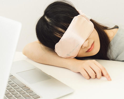 日本【LOUrdes】电动护眼加热猫咪眼罩 按摩器  眼部护理 商品图5