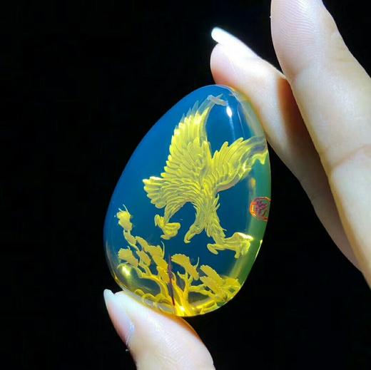 大鹏展翅,鹏程万里,寓意前程似锦,官运亨通.